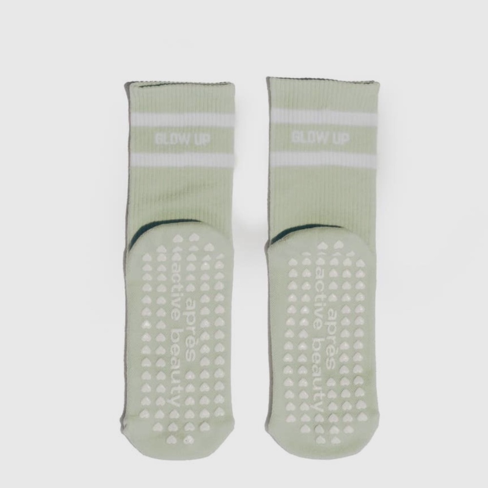 GREEN Reformation Pilates Socks  - Apres Beauty Socks
